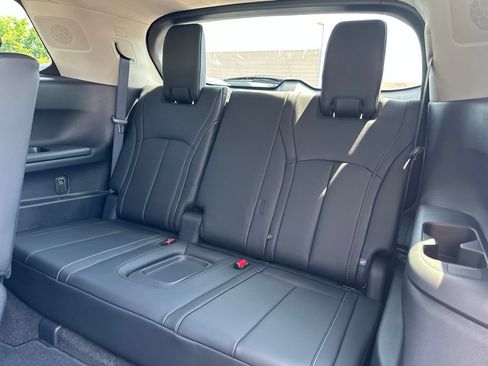 New 2027 INFINITI QX60 Luxe w/ Family Package AWD/4WD image 29