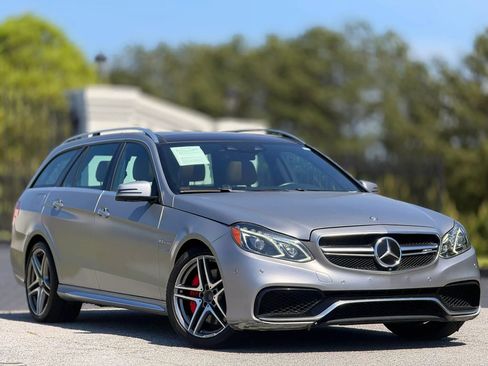 Used 2015 Mercedes-Benz E 63 AMG S-Model w/ Driver Assistance Package image 4