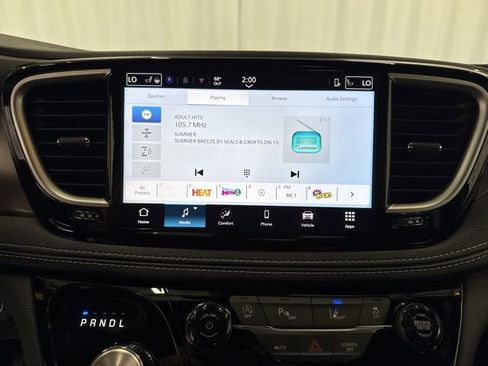 New 2026 Chrysler Pacifica Select image 21
