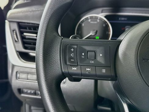 Certified 2024 Nissan Rogue SV AWD/4WD image 20