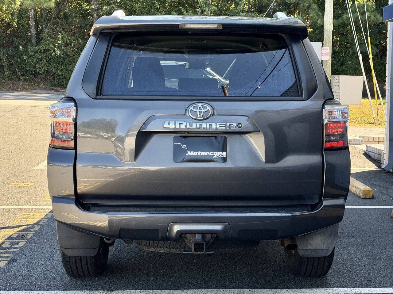 Used 2016 Toyota 4Runner SR5 AWD/4WD image 6
