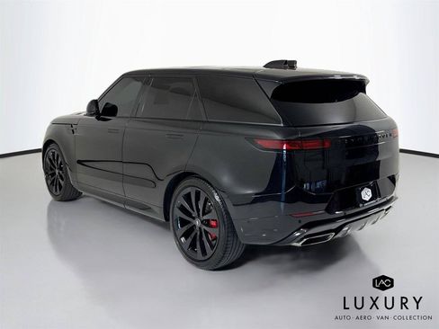 Used 2024 Land Rover Range Rover Sport Dynamic SE AWD/4WD image 8