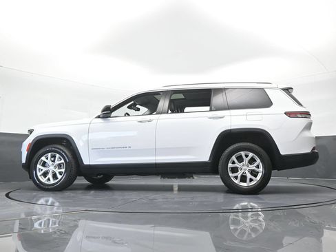 Used 2023 Jeep Grand Cherokee L Limited AWD/4WD image 62