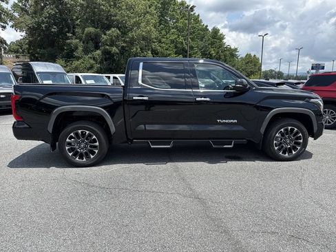 Used 2026 Toyota Tundra Limited AWD/4WD image 11