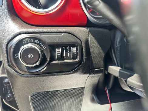 Used 2020 Jeep Wrangler Unlimited Rubicon AWD/4WD image 15