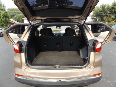 Used 2018 Chevrolet Equinox LS AWD/4WD image 27