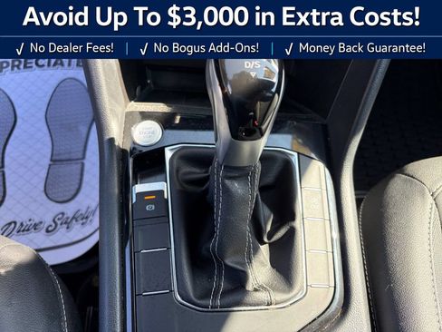 Used 2023 Volkswagen Taos SE FWD image 19