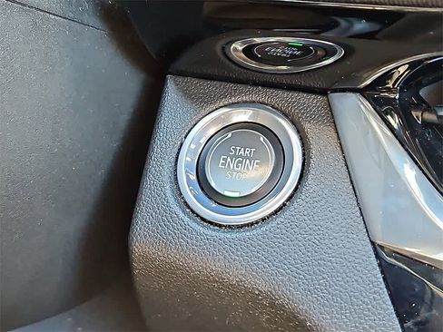 Used 2024 Buick Envista Avenir image 23