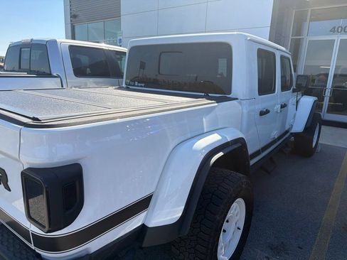 Used 2022 Jeep Gladiator Rubicon w/ Trailer Tow Package AWD/4WD image 28