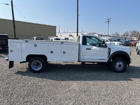 New 2024 Ford F550 4x4 Regular Cab Super Duty image 6