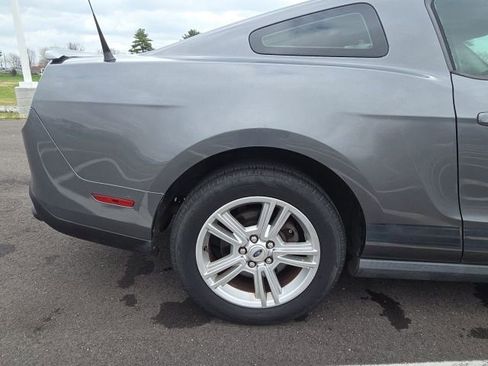 Used 2010 Ford Mustang Premium image 7