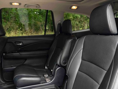 Used 2020 Honda Pilot Elite image 18