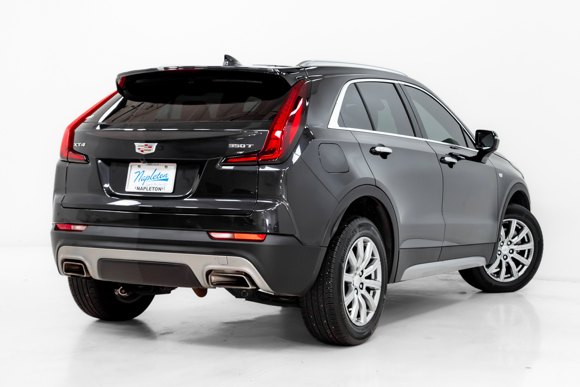 Used 2023 Cadillac XT4 Premium Luxury FWD image 32