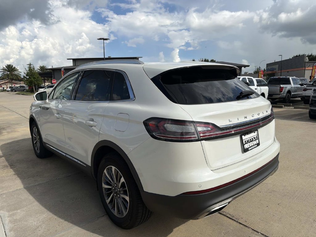 Certified 2021 Lincoln Nautilus FWD w/ Equipment Group 101A image 6