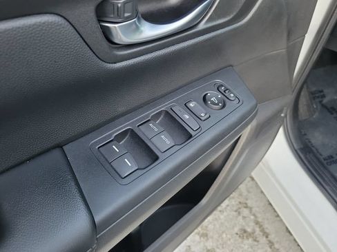 Used 2026 Honda CR-V EX image 13