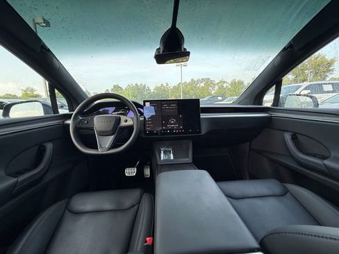 Used 2024 Tesla Model X AWD/4WD image 16