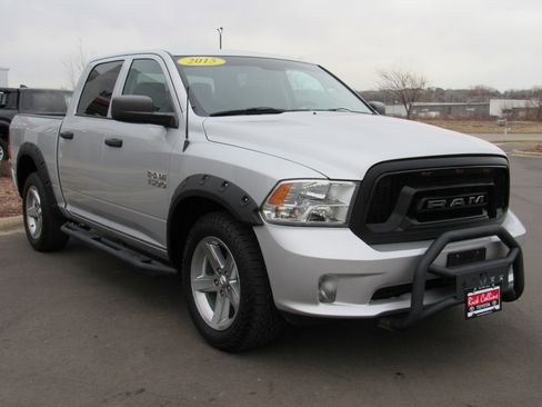 Used 2015 RAM 1500 Express image 4