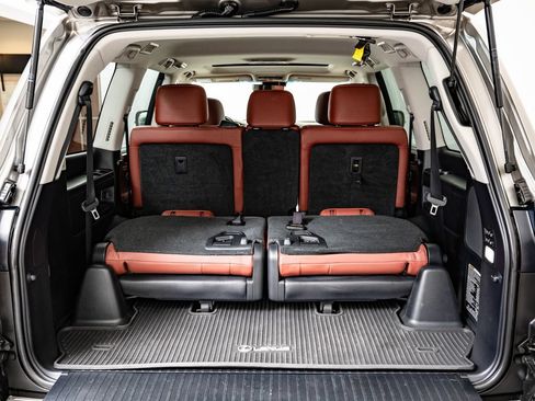 Certified 2021 Lexus LX 570 4WD w/ Luxury Package image 21