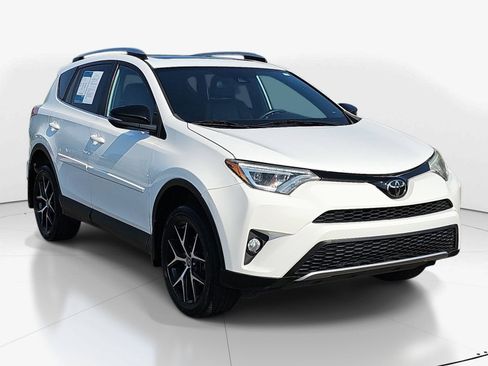 Used 2017 Toyota RAV4 SE AWD/4WD image 2