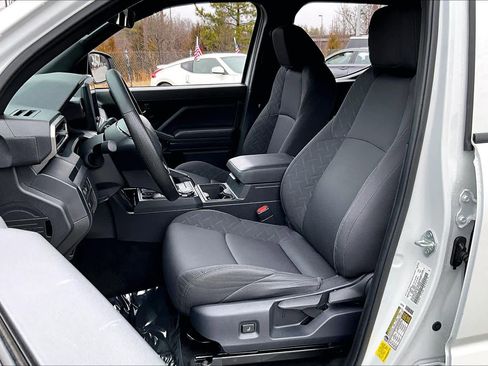 Used 2024 Toyota Tacoma SR w/ SR Upgrade Package image 8