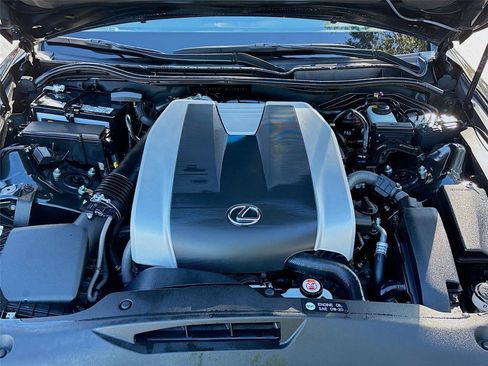 Used 2022 Lexus IS 300 AWD w/ Premium Package image 33