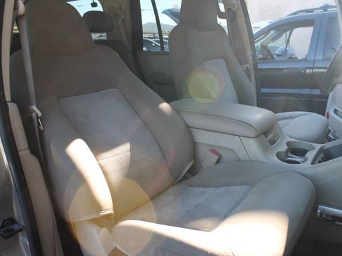 Used 2003 Ford Expedition XLT image 36