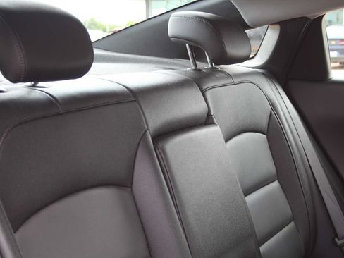Used 2024 Chevrolet Malibu LT FWD image 19