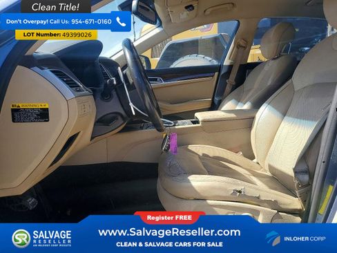 Used 2015 Hyundai Genesis 3.8 image 9