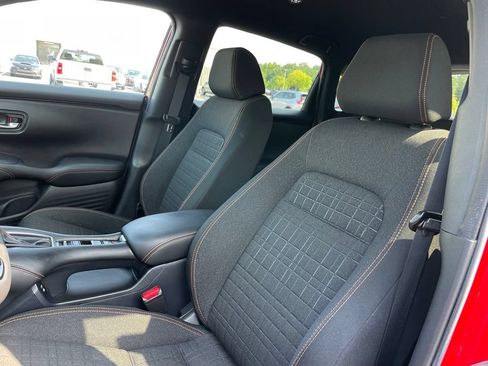 Certified 2025 Honda HR-V Sport image 25