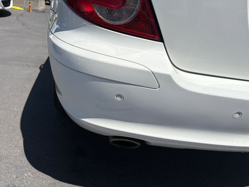 Used 2006 Mercedes-Benz R 500 4MATIC image 6