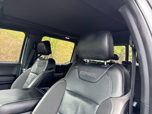 Used 2019 Ford F150 Raptor w/ Equipment Group 802A Luxury AWD/4WD image 12