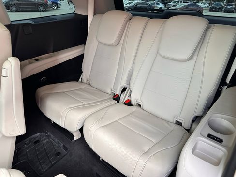 Used 2021 Mercedes-Benz GLS 450 4MATIC image 26