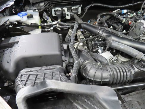 Used 2025 Ford Bronco Badlands w/ Sasquatch Package AWD/4WD image 36