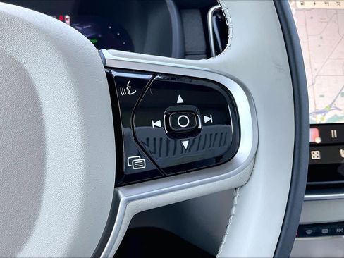 New 2026 Volvo XC90 T8 Ultra w/ Protection Package Premier image 18