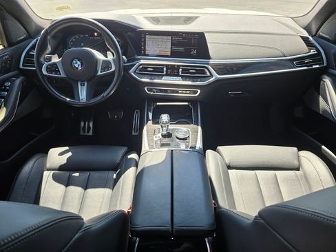Used 2022 BMW X7 M50i AWD/4WD image 10