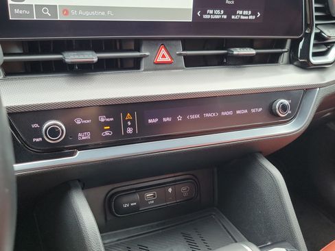 Certified 2024 Kia Sportage SX FWD image 35