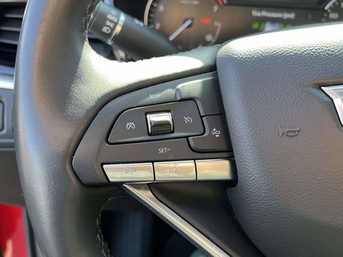 Used 2024 Cadillac XT6 Luxury image 22