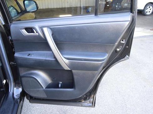 Used 2012 Toyota Highlander AWD image 55