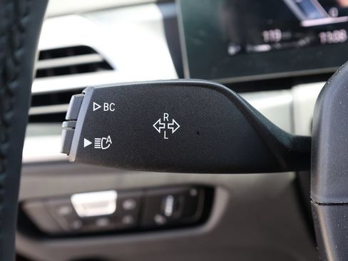 Used 2025 BMW 230i Coupe RWD image 36