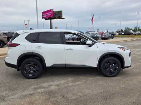 New 2026 Nissan Rogue SV w/ Cold Weather Package FWD image 14