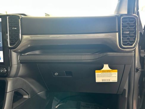 Used 2025 Ford Ranger XLT w/ FX4 Off-Road Package AWD/4WD image 24