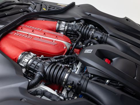 Used 2025 Ferrari 12Cilindri RWD image 19