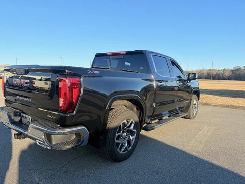 Used 2025 GMC Sierra 1500 SLT w/ SLT Premium Plus Package image 5