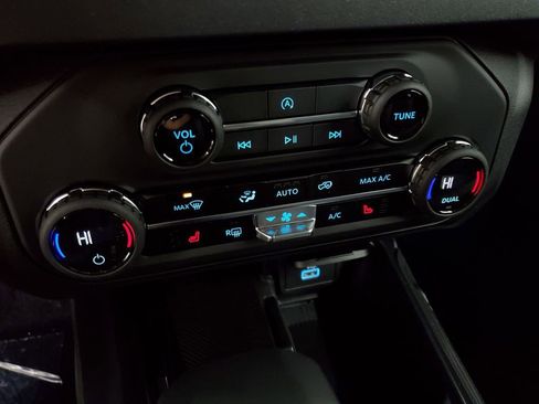 New 2025 Ford Bronco Big Bend image 16