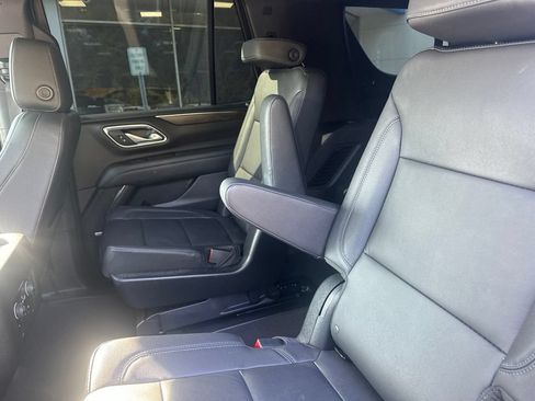 Used 2023 Chevrolet Tahoe Z71 w/ Luxury Package AWD/4WD image 14