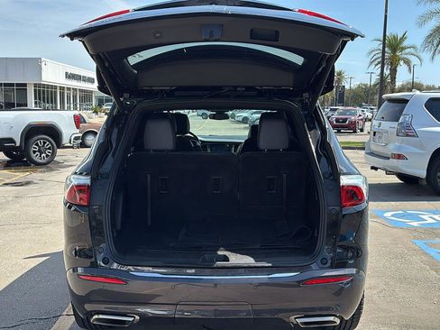 Certified 2023 Buick Enclave Essence image 18