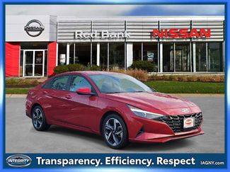 Used 2023 Hyundai Elantra SEL w/ Convenience Package image 1
