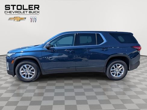 Used 2023 Chevrolet Traverse LS AWD/4WD image 2
