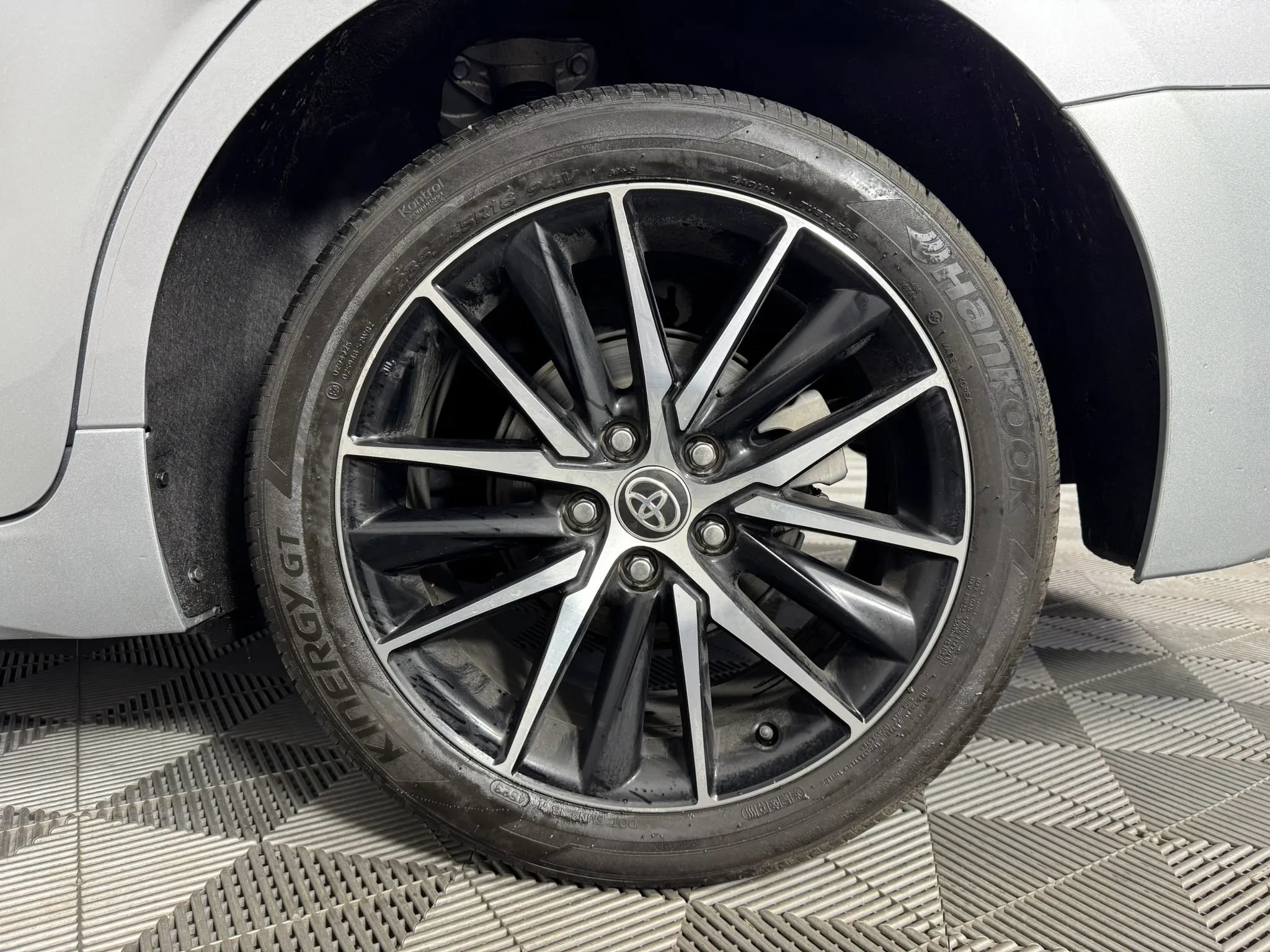 Used 2023 Toyota Camry SE FWD image 40