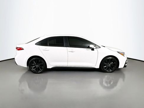 Used 2024 Toyota Corolla SE image 7